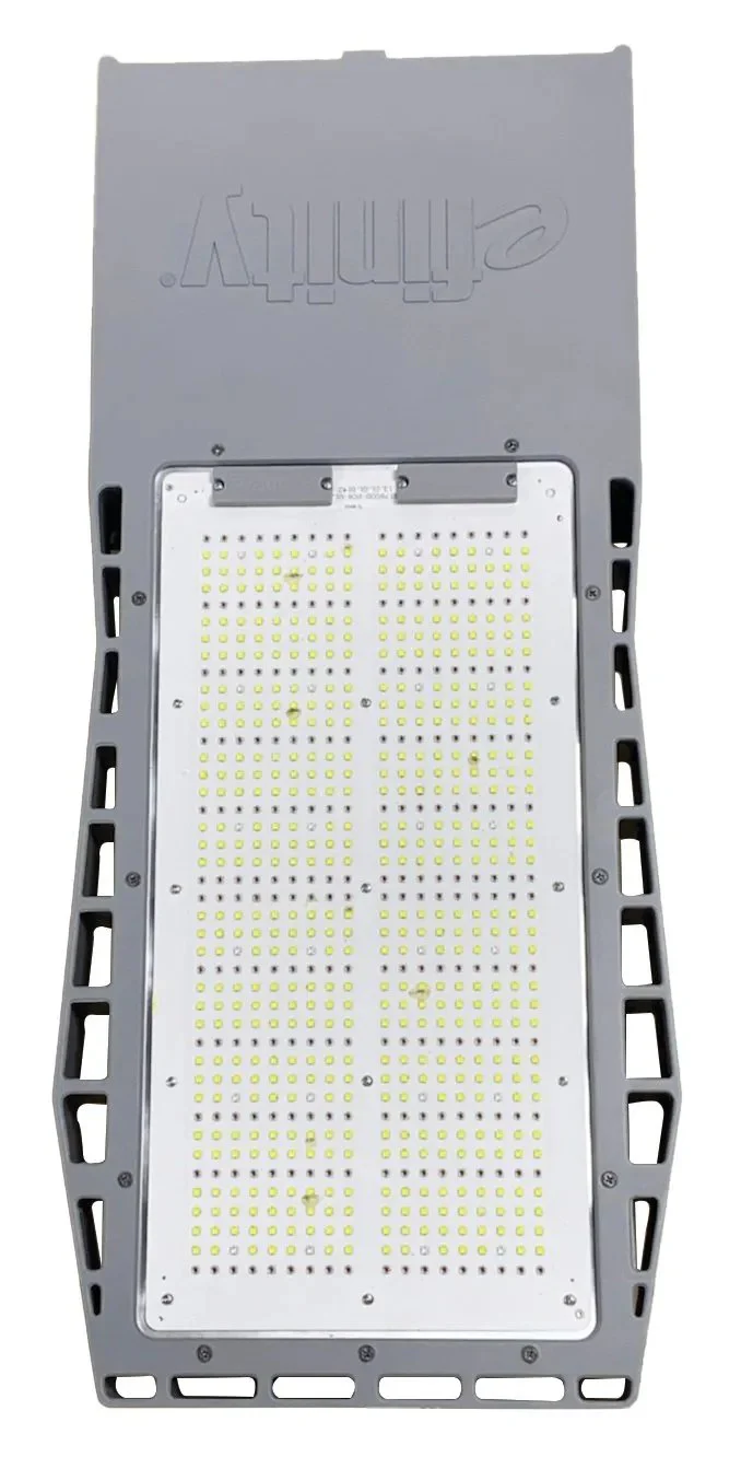 Efinity 2100 Pro 780 Watt 1:1 Direct Replacement Greenhouse Indoor LED - Image 4