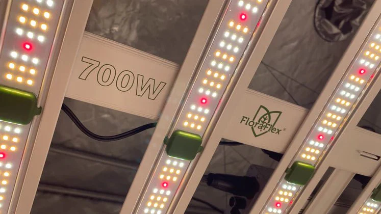 FloraFlex 700 Watt Full Spectrum LED Grow Light - Image 11