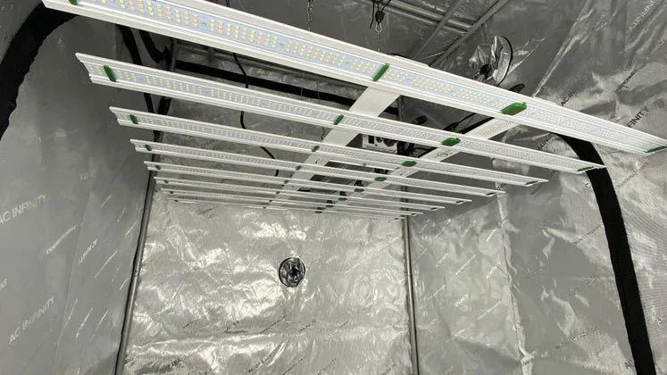 FloraFlex 700 Watt Full Spectrum LED Grow Light - Image 12