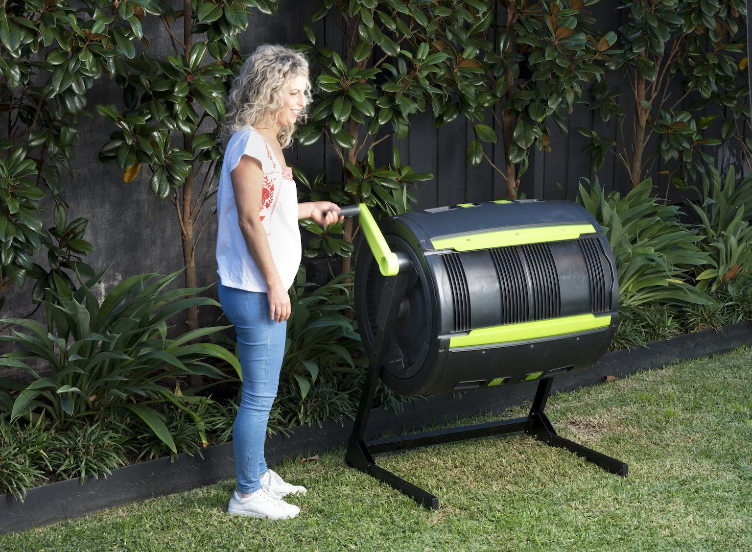 Riverstone MAZE 65 Gallon Compost Tumbler - Image 2