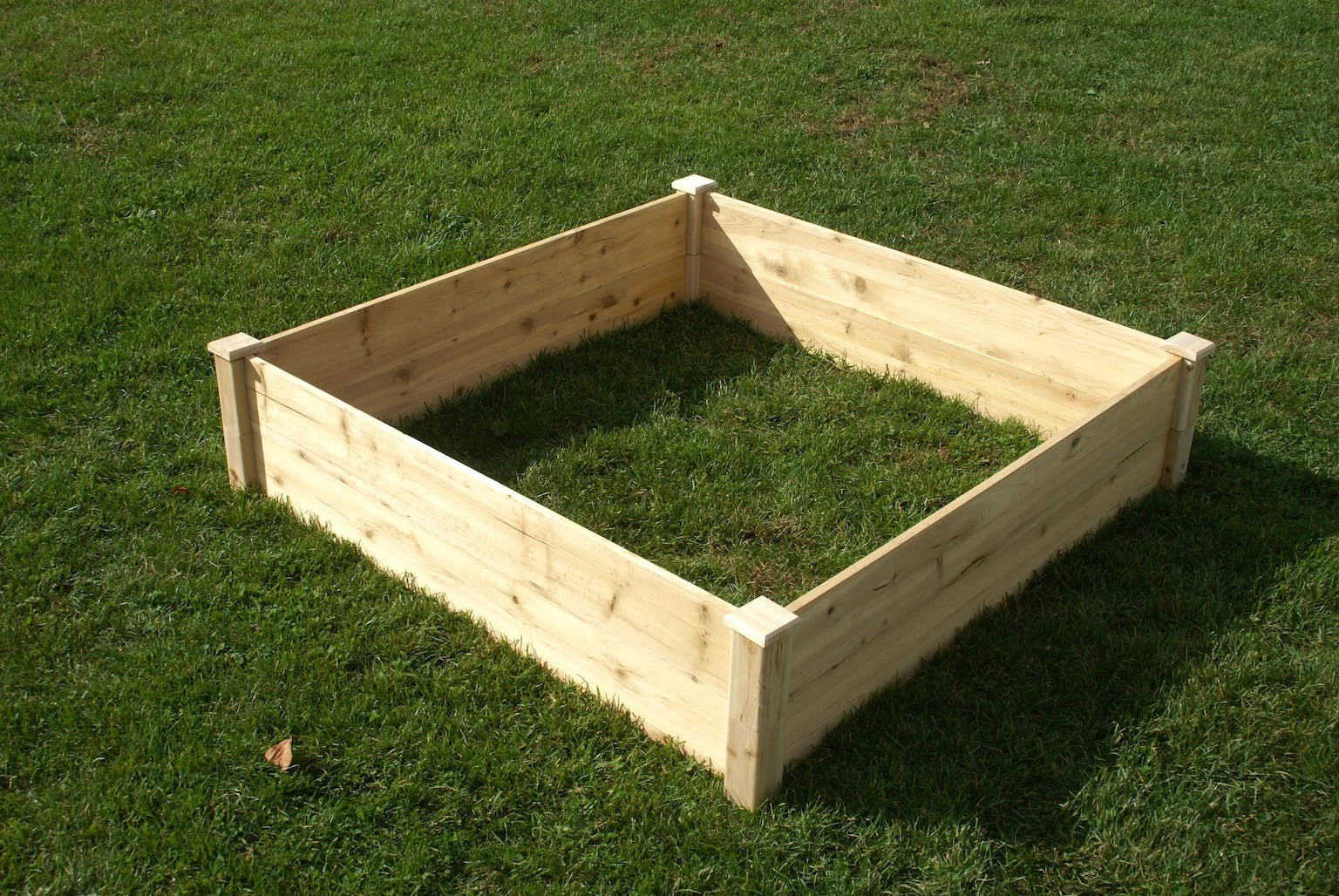 Riverstone Raised Garden Bed ( 4FT X 4FT X 11IN ) - Image 4