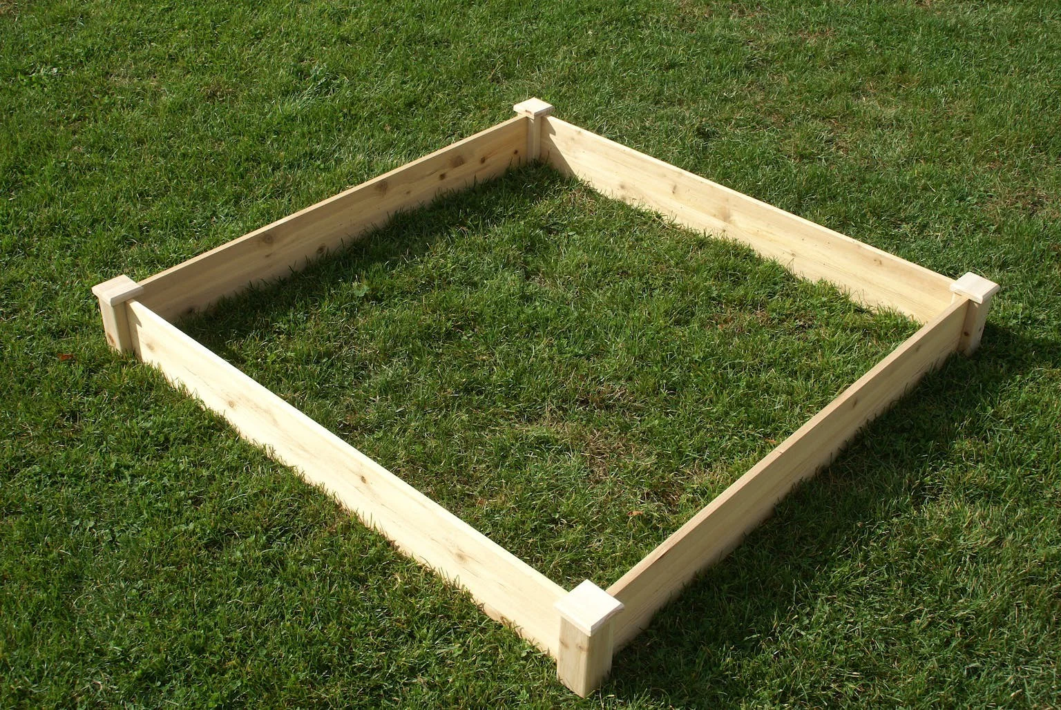 Riverstone Raised Garden Bed (4FT X 4FT X 5.5IN) - Image 3
