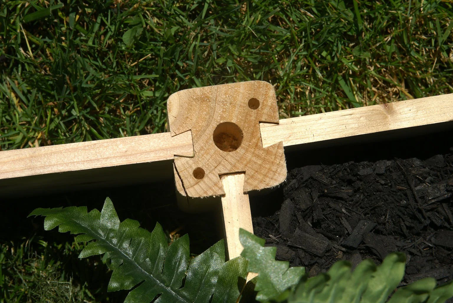 Riverstone Raised Garden Bed (4FT X 8FT X 11IN) - Image 3