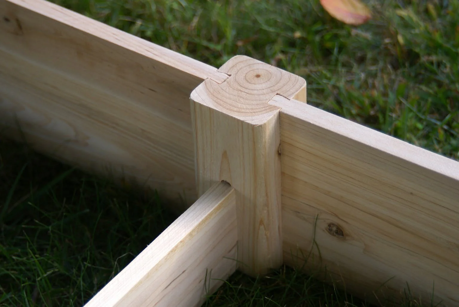Riverstone Raised Garden Bed (4FT X 8FT X 5.5IN) - Image 3